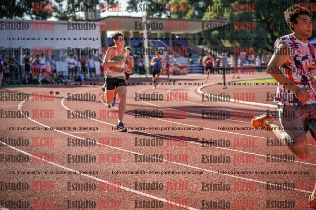 Fotos de los 400 m llanos de varones