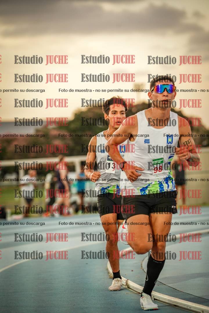 Fotos de los 3000 m llanos de varones