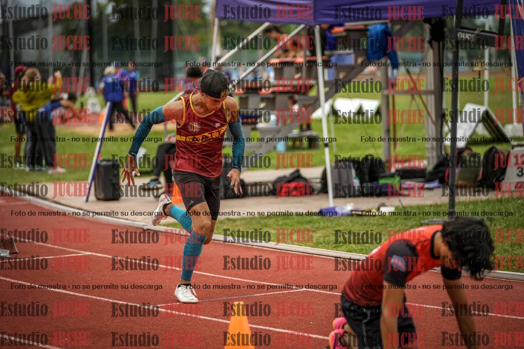 Fotos de los 400 m llanos de varones