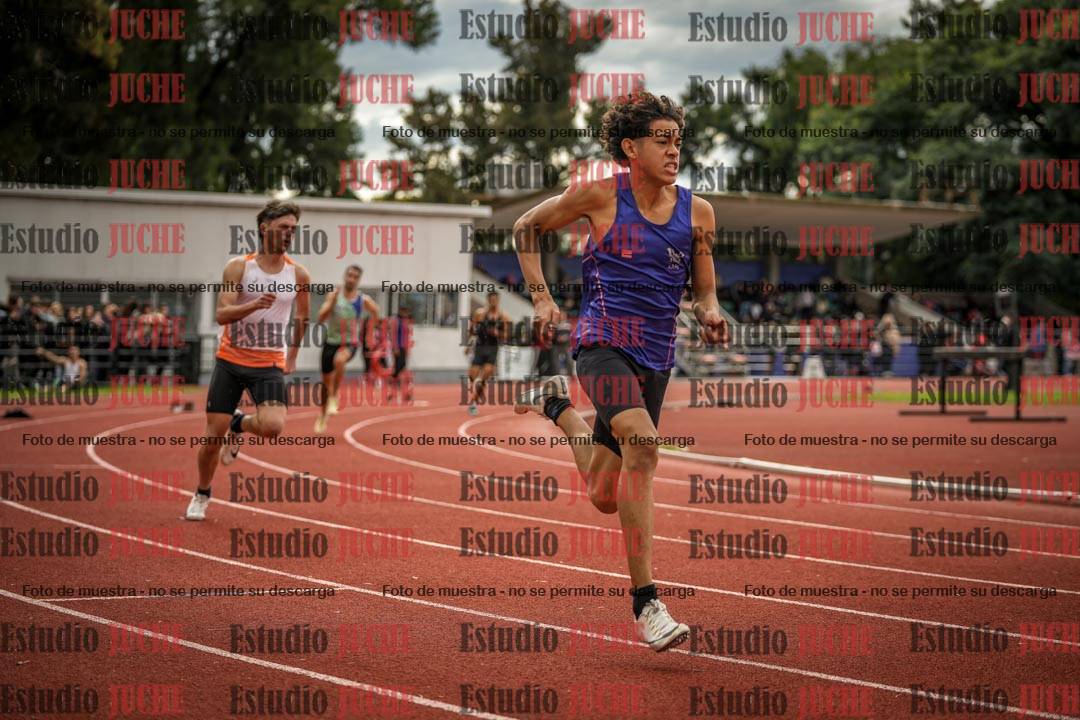 Fotos de los 400 m llanos de varones