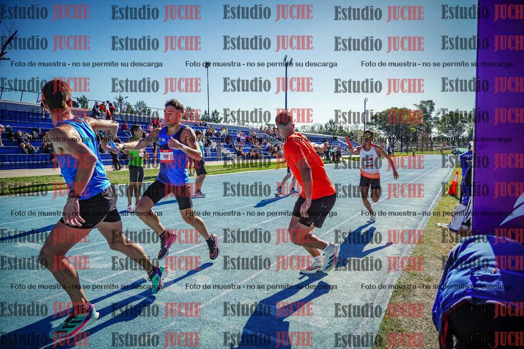 Fotos durante los relevos