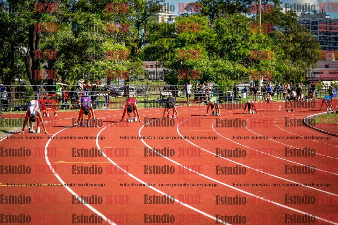Fotos de los 200 m llanos de varones