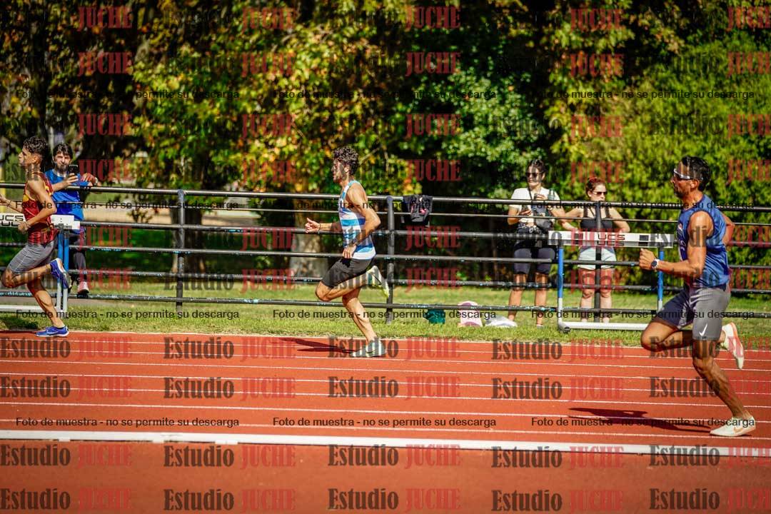 Fotos de los 800 m llanos de varones