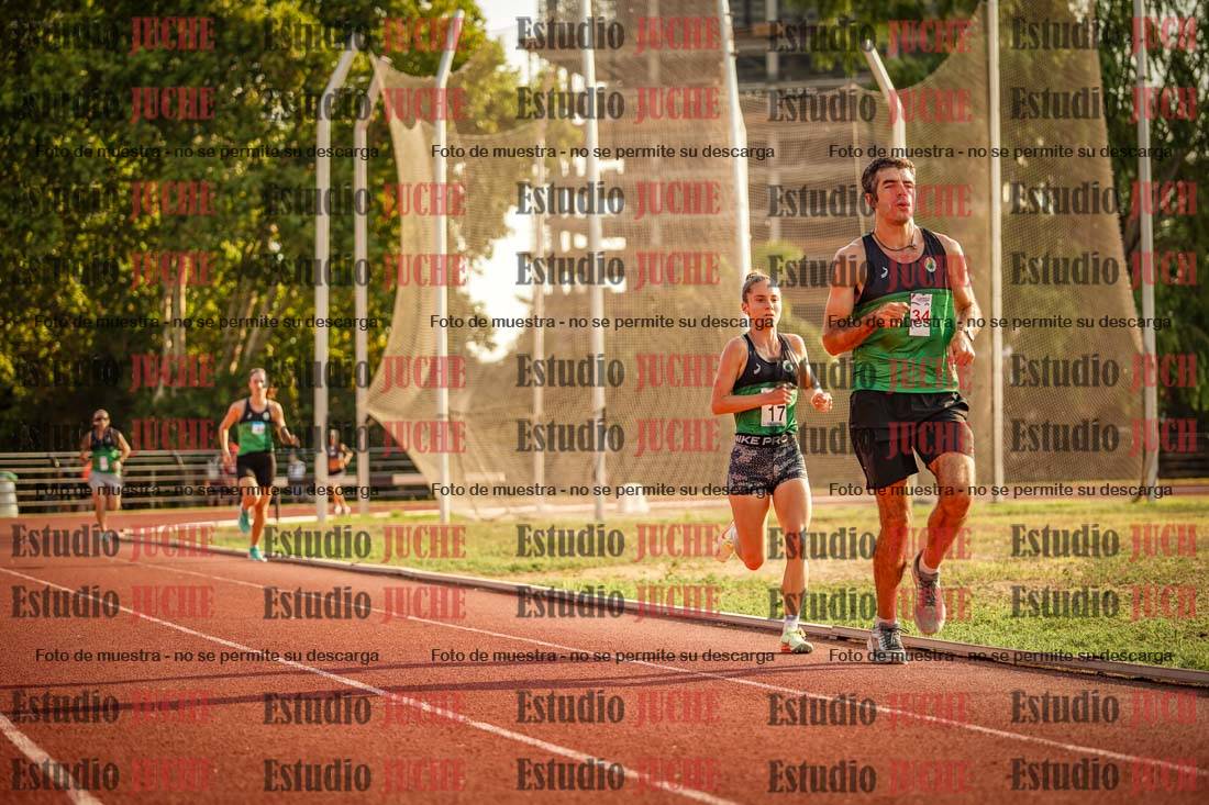 Fotos de los 5000 m llanos de mujeres y varones