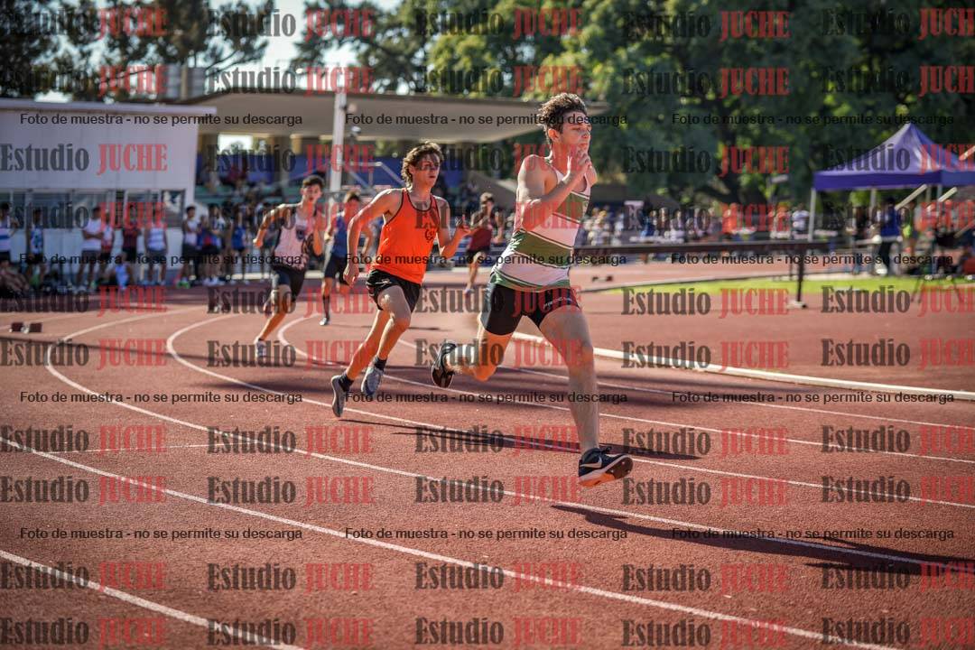Fotos de los 400 m llanos de varones