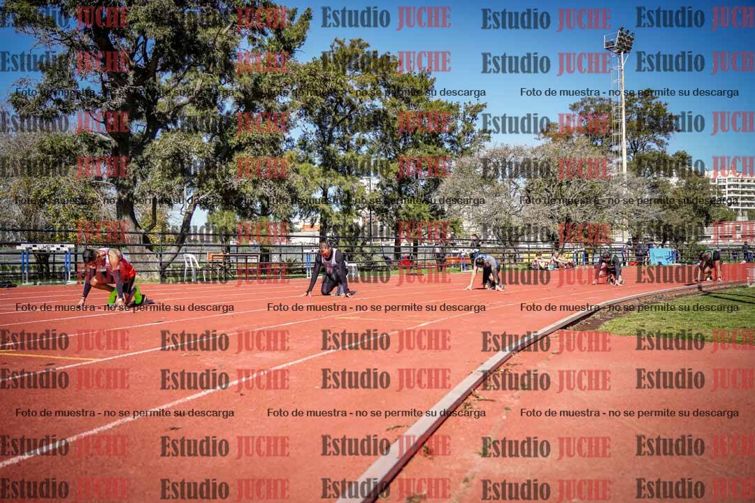 Fotos de los 200 m llanos de varones