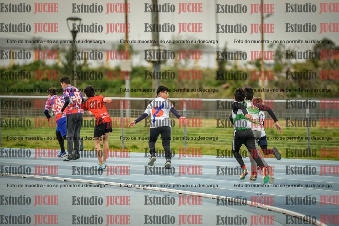 Fotos de las postas 5x80 m de varones - U14 - FINAL