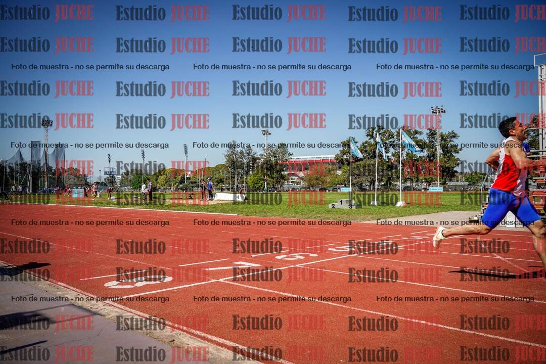Fotos de los 400 m llanos de varones