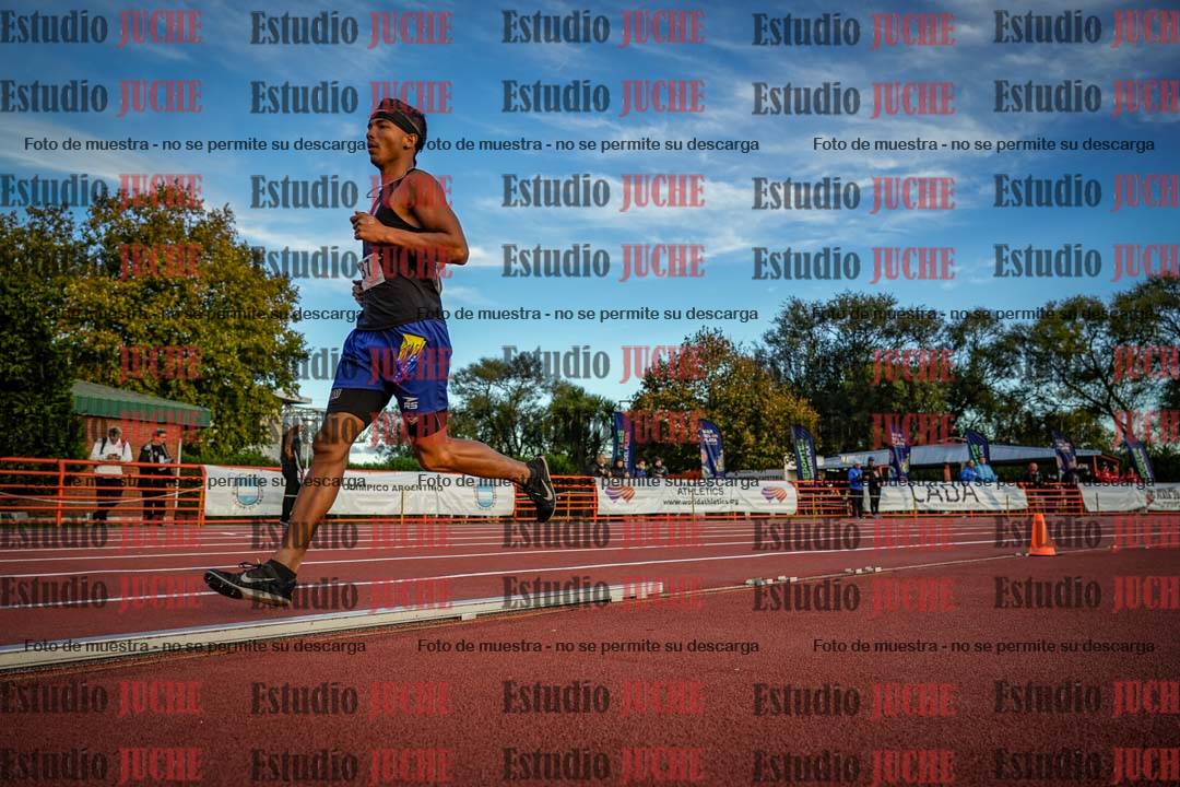 Fotos de los 1500 m llanos de varones - deca 10