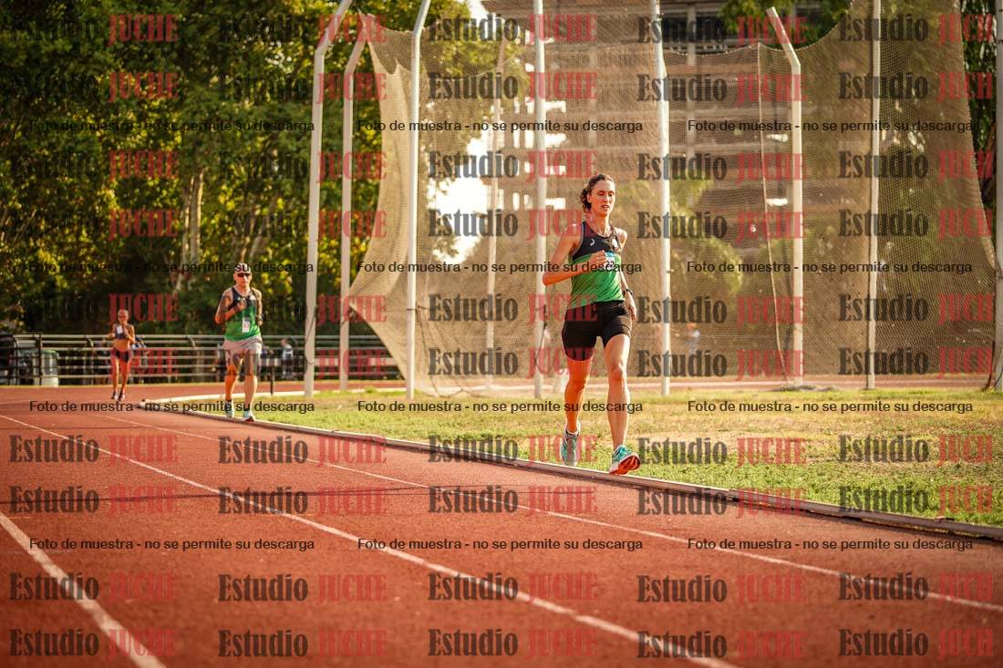 Fotos de los 5000 m llanos de mujeres y varones
