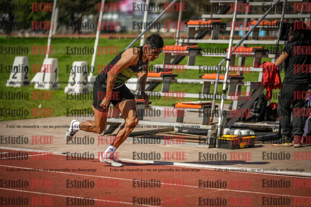 Fotos de los 400 m llanos de varones