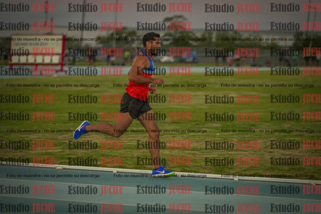 Fotos de los 3000 m llanos de varones