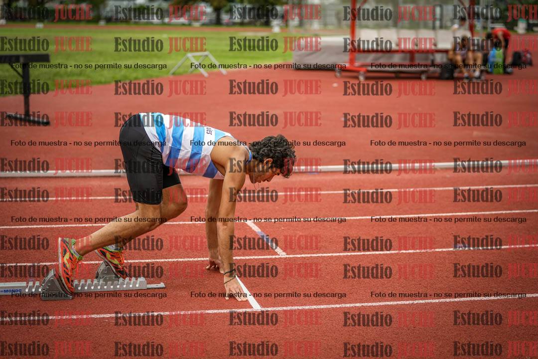 Fotos de los 400 m llanos de varones