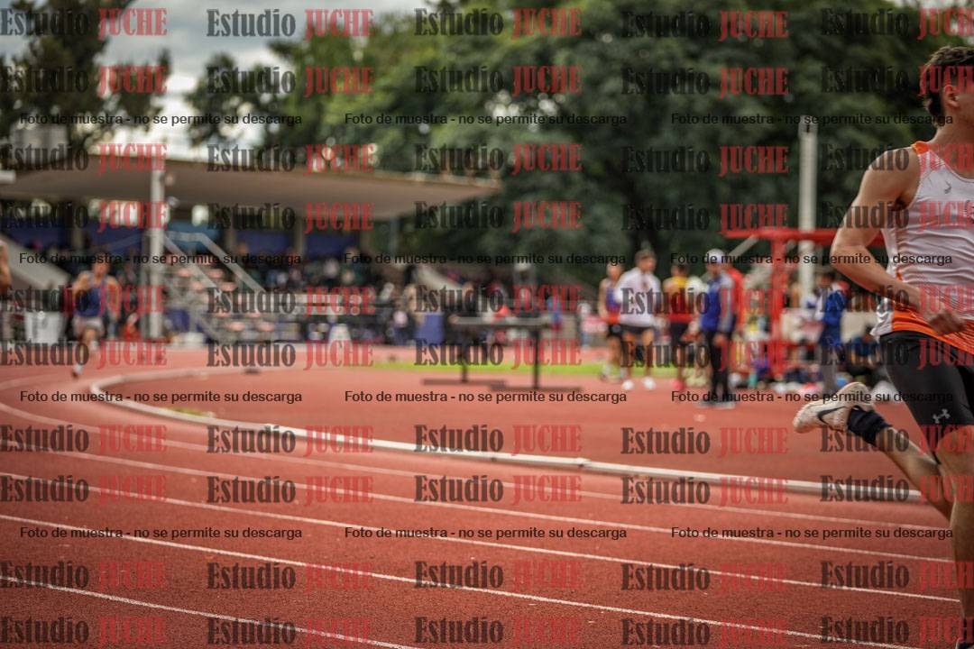 Fotos de los 400 m llanos de varones