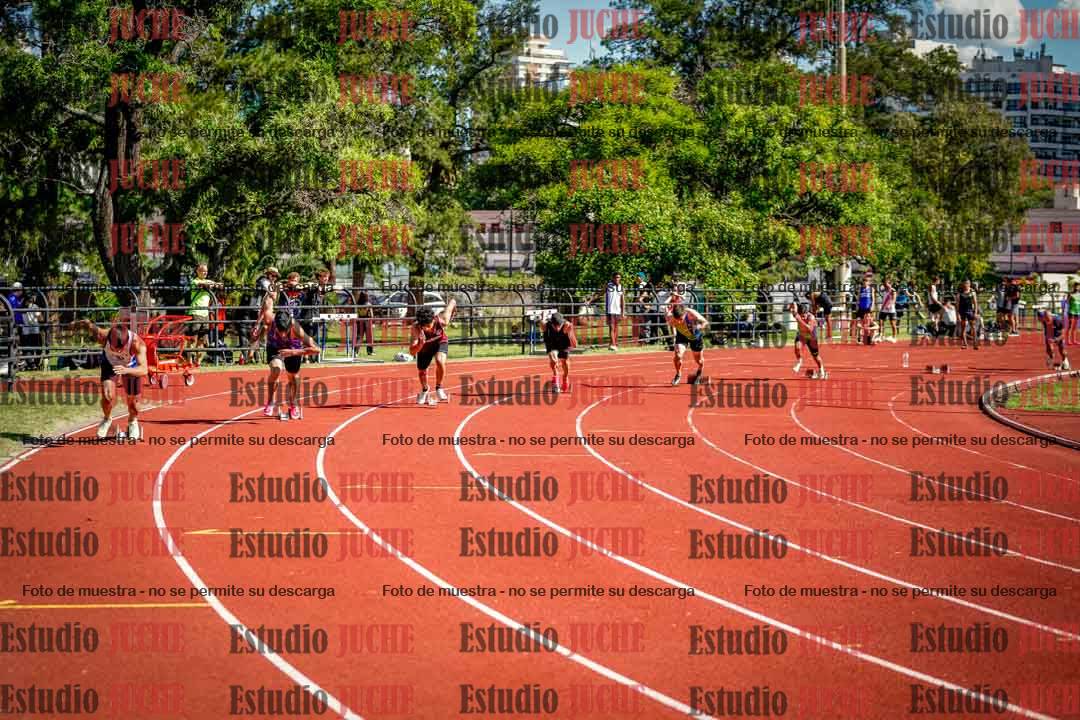 Fotos de los 200 m llanos de varones