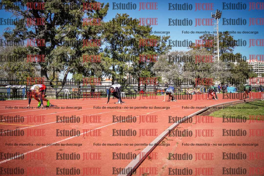 Fotos de los 200 m llanos de varones