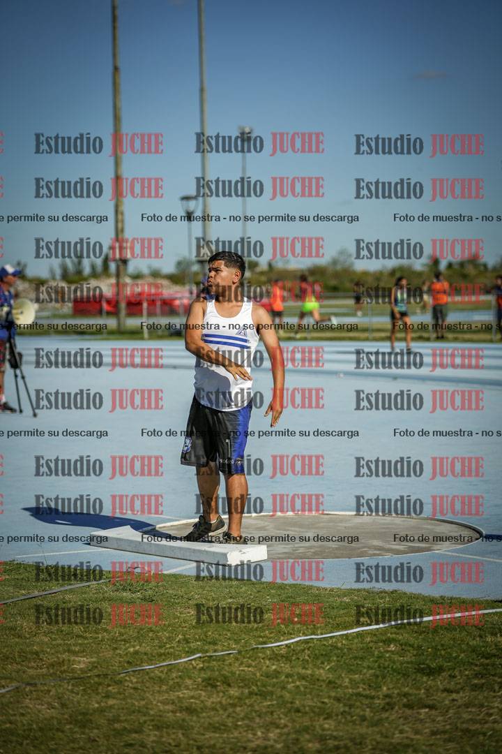 Fotos del lanzamiento de bala de varones