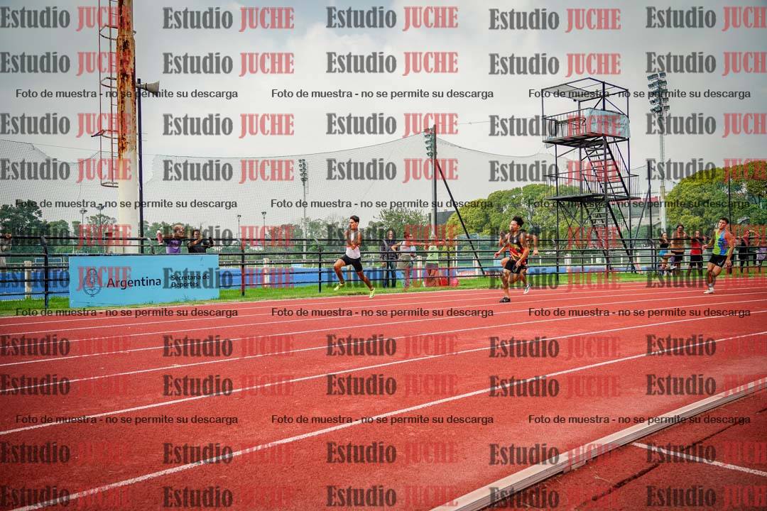 Fotos de los 200 m llanos de varones