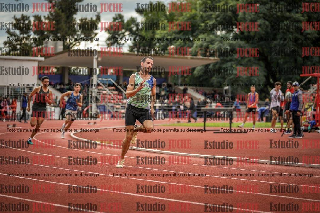 Fotos de los 400 m llanos de varones