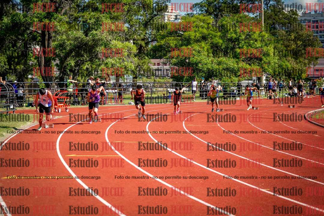 Fotos de los 200 m llanos de varones