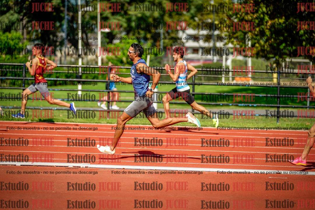 Fotos de los 800 m llanos de varones