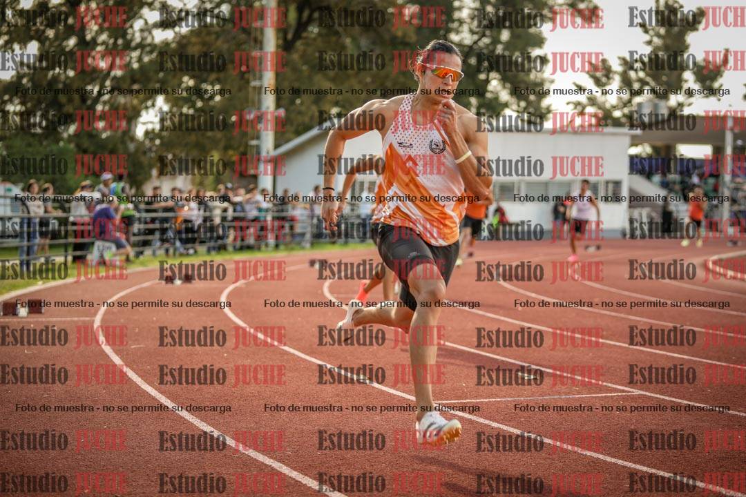 Fotos de los 400 m llanos de varones