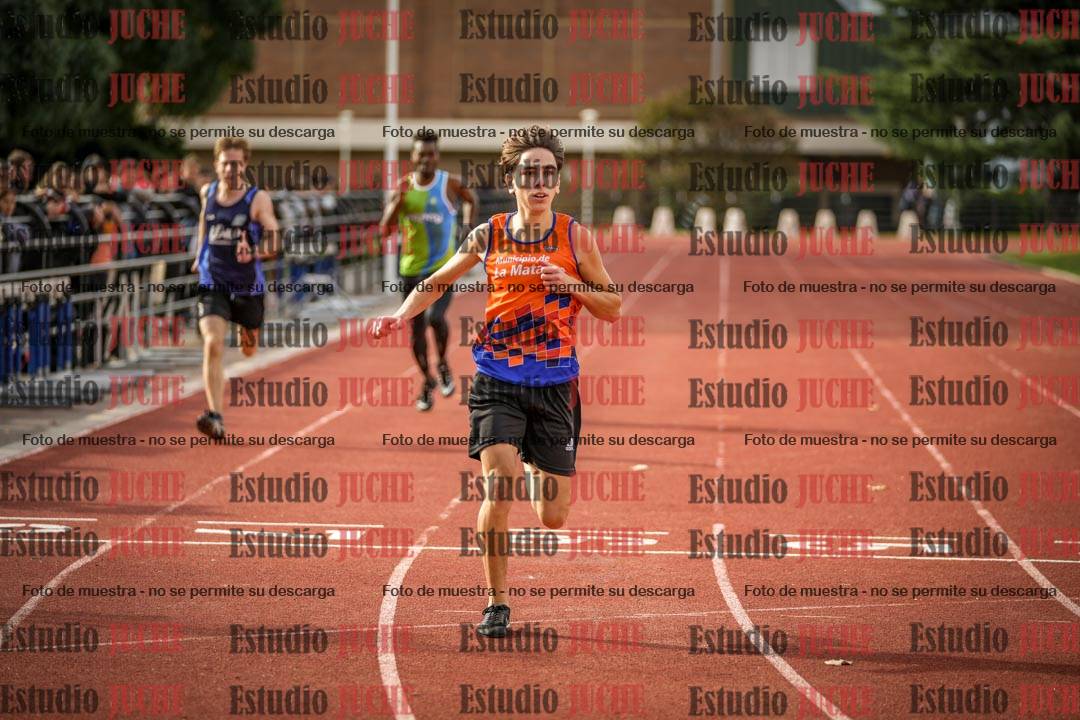 Fotos de los 400 m llanos de varones