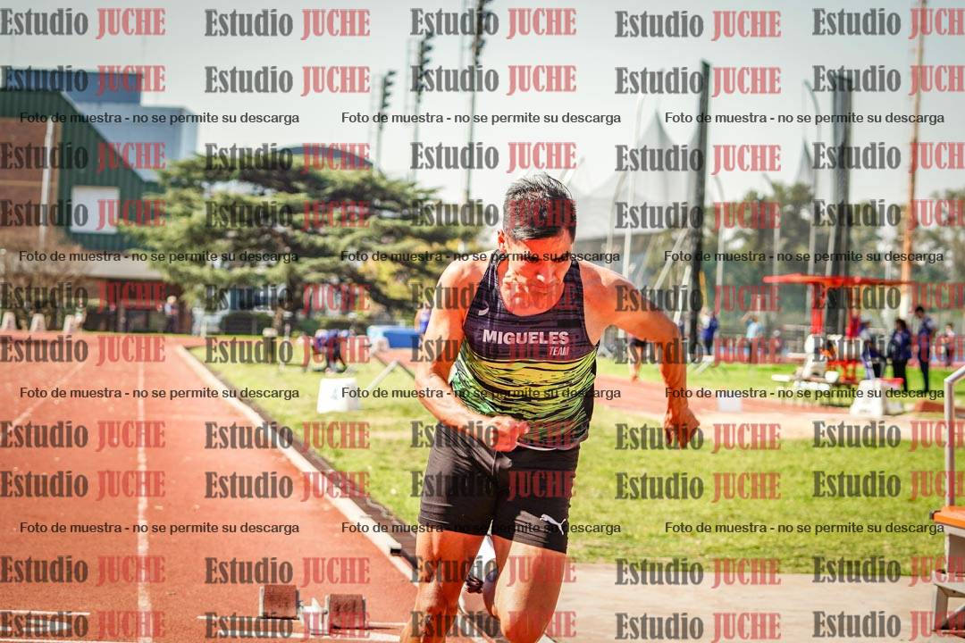 Fotos de los 400 m llanos de varones