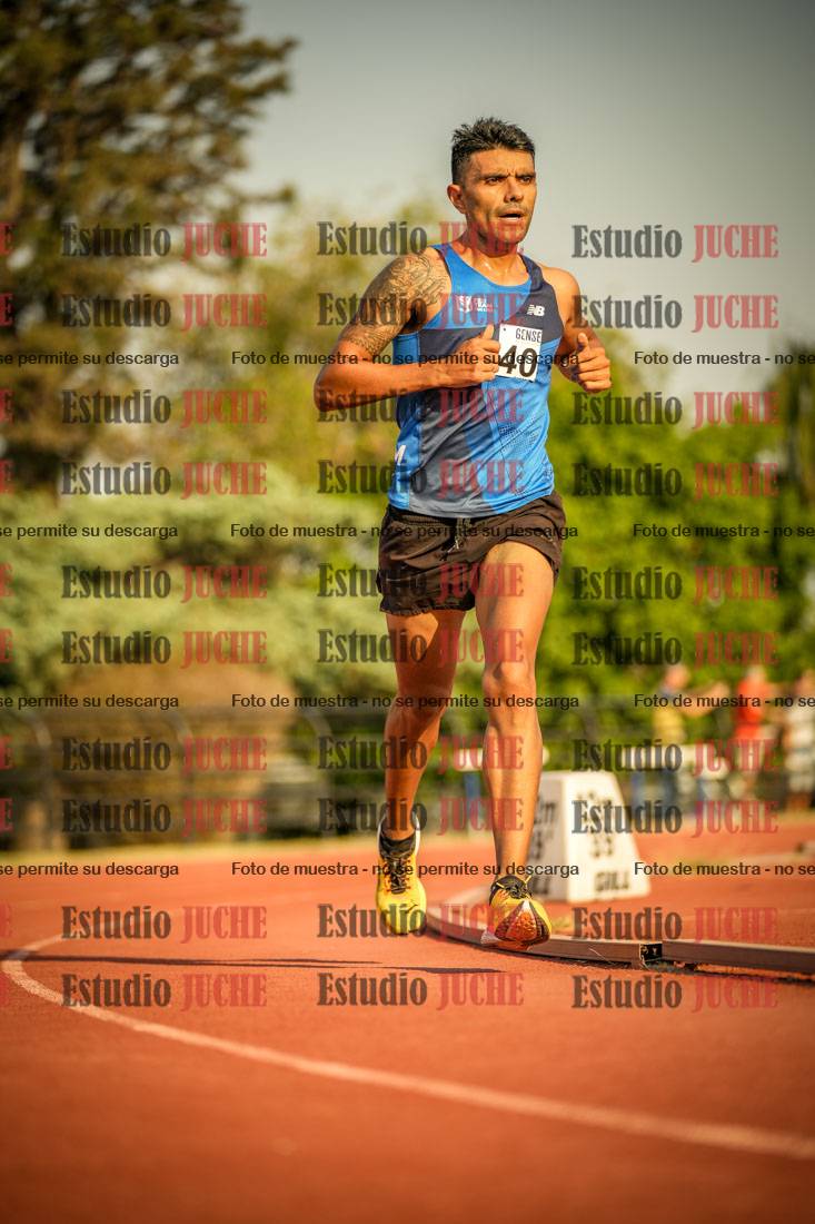 Fotos de los 5000 m llanos de mujeres y varones