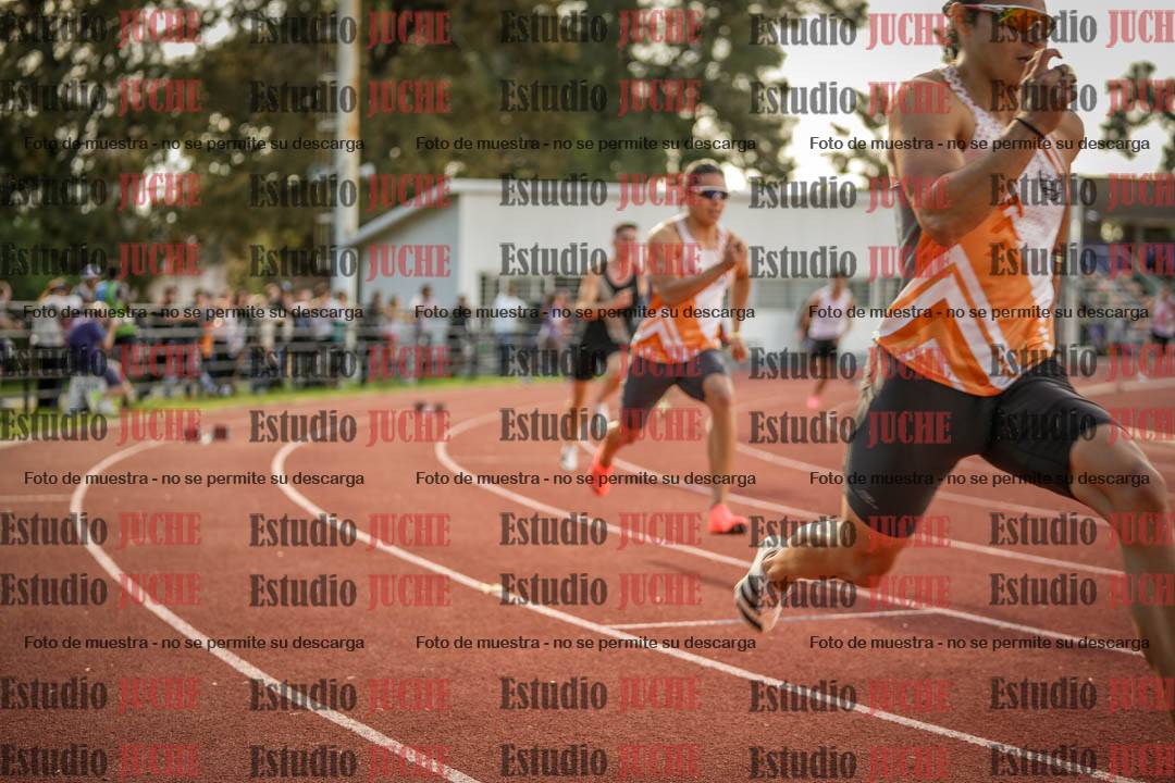 Fotos de los 400 m llanos de varones