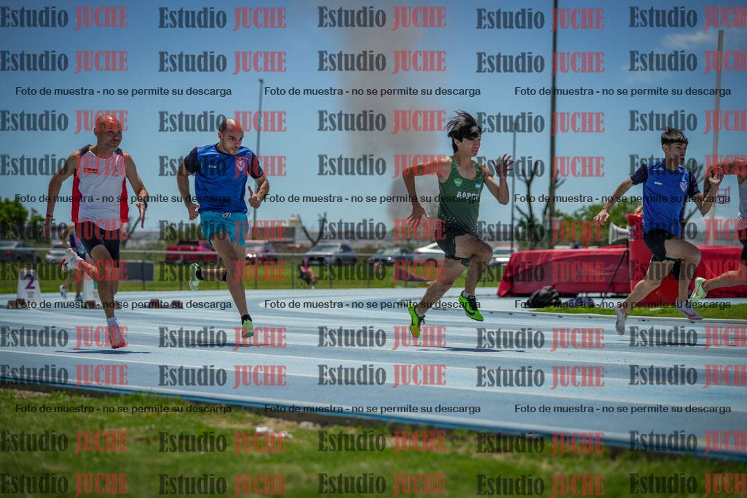 Fotos de los 100 m llanos de varones