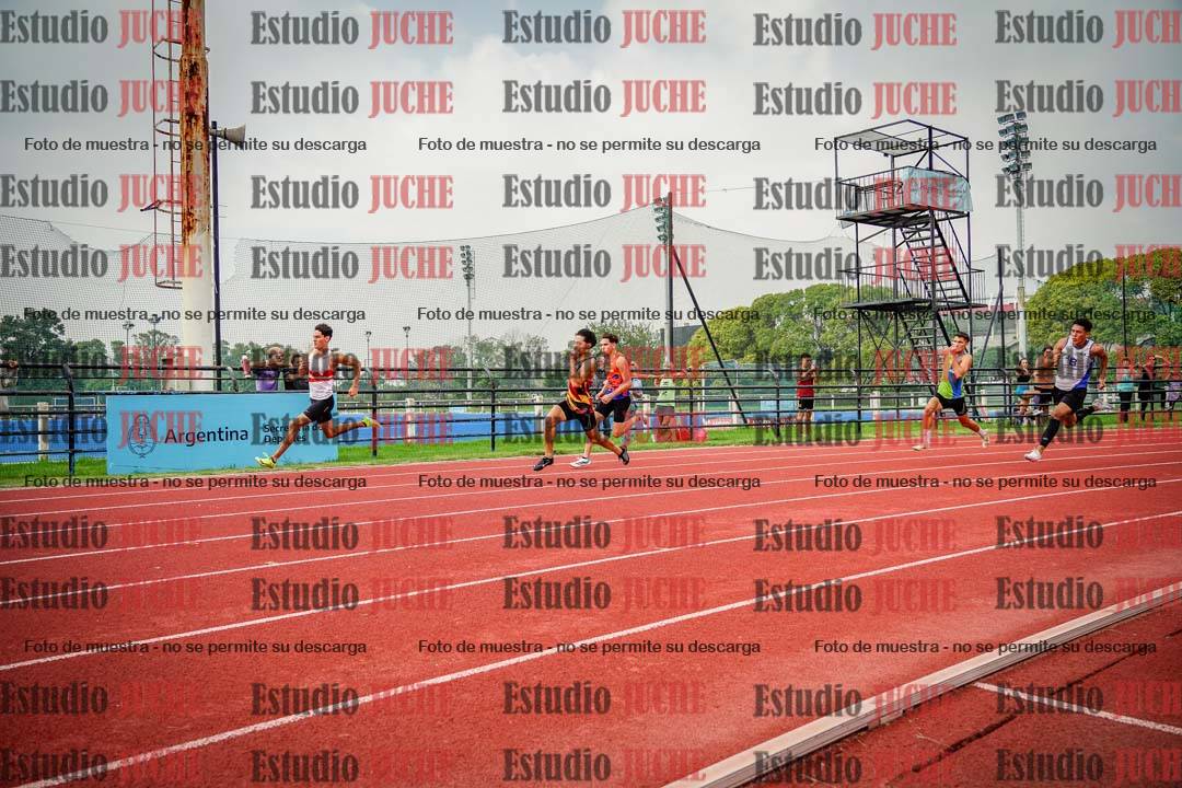 Fotos de los 200 m llanos de varones