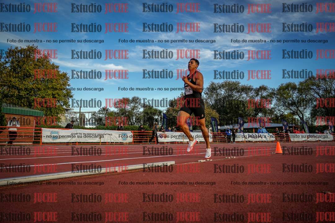 Fotos de los 1500 m llanos de varones - deca 10