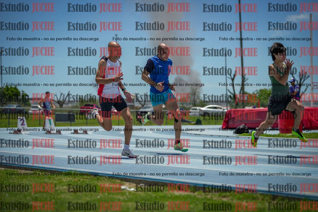Fotos de los 100 m llanos de varones