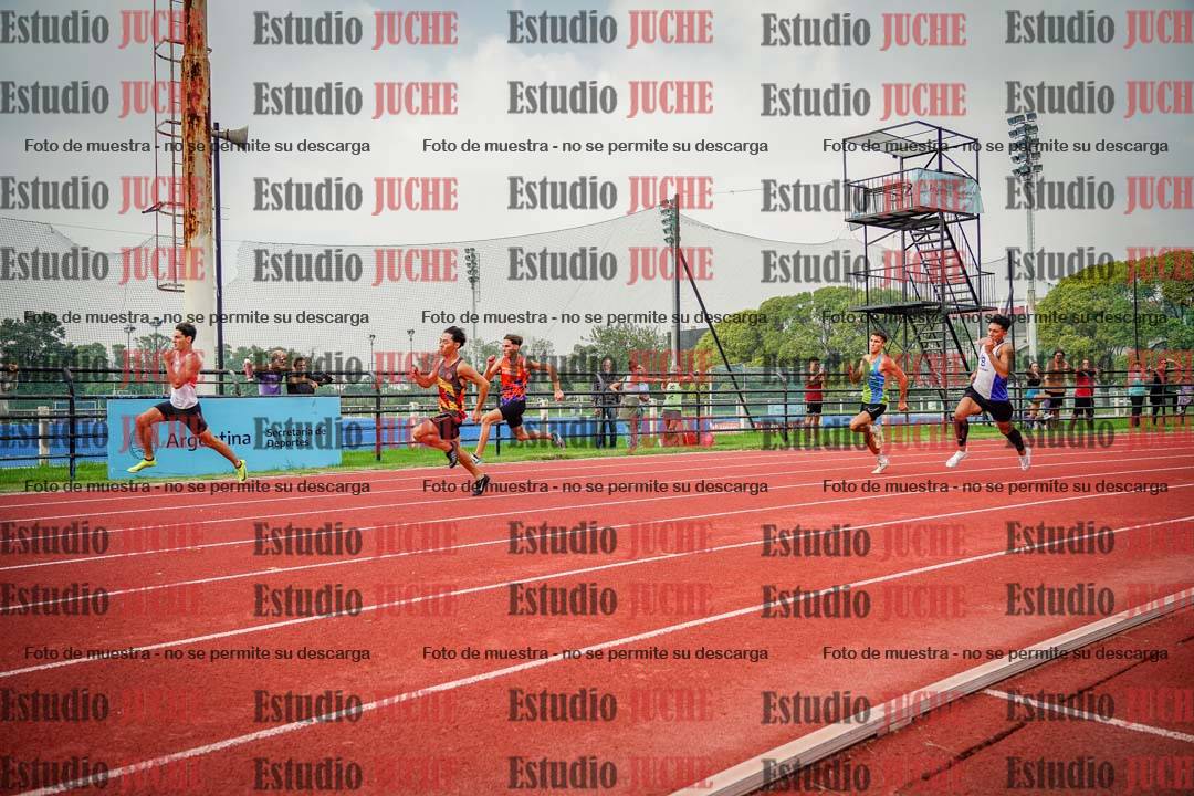 Fotos de los 200 m llanos de varones
