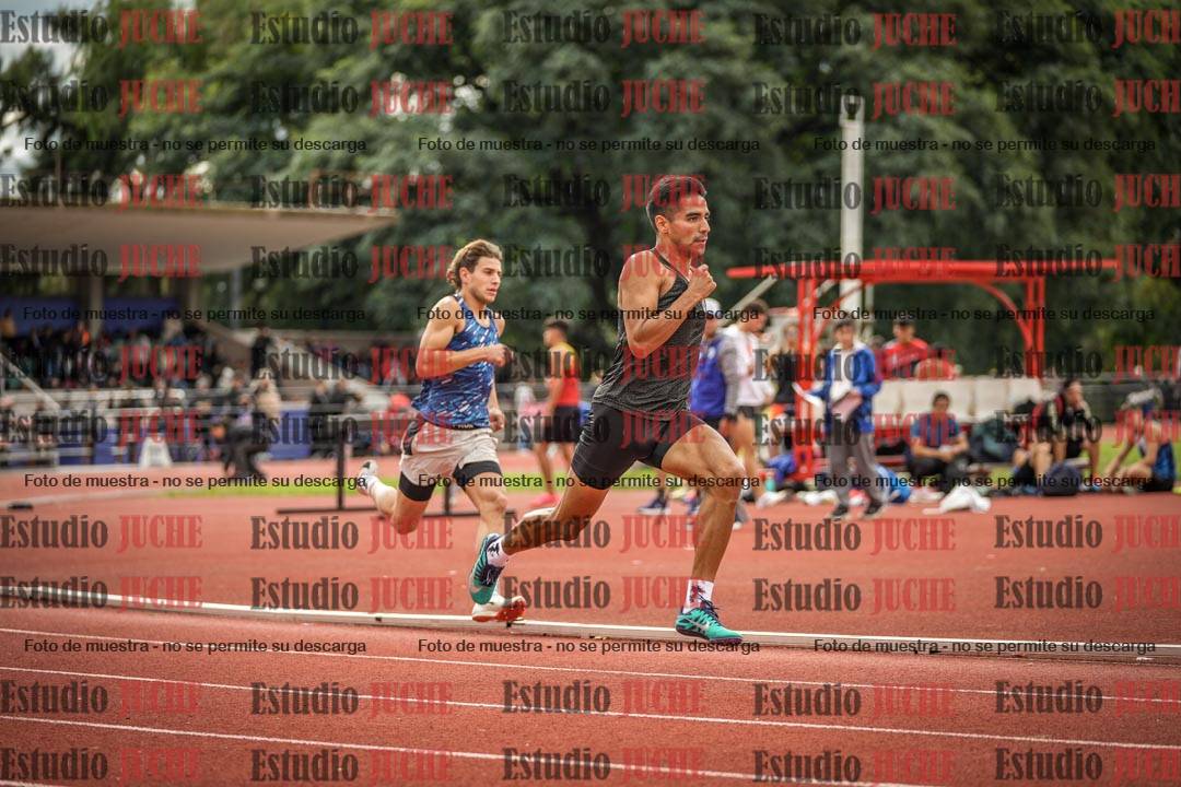 Fotos de los 400 m llanos de varones