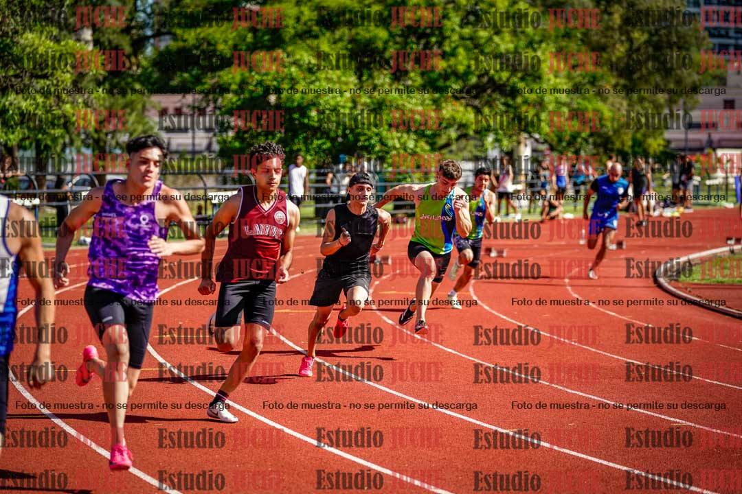 Fotos de los 200 m llanos de varones