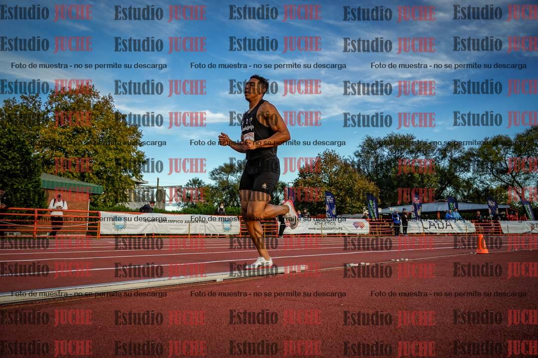 Fotos de los 1500 m llanos de varones - deca 10