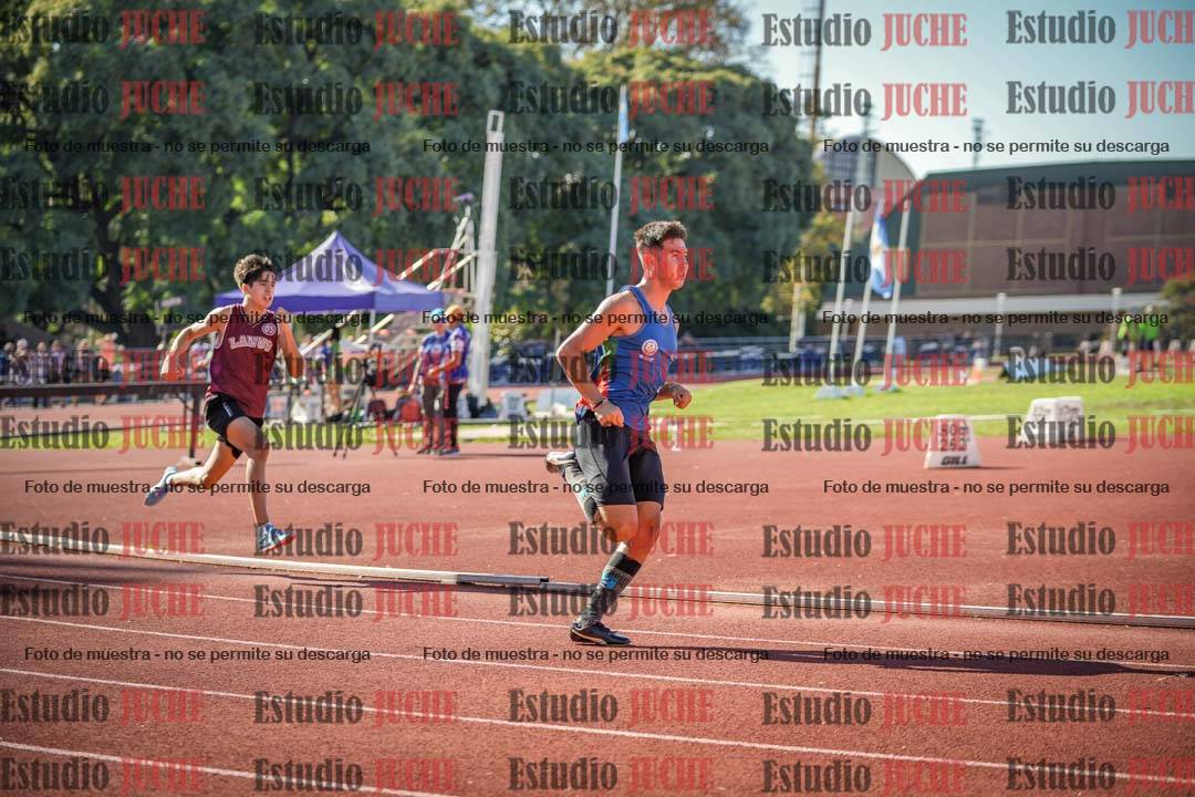 Fotos de los 400 m llanos de varones