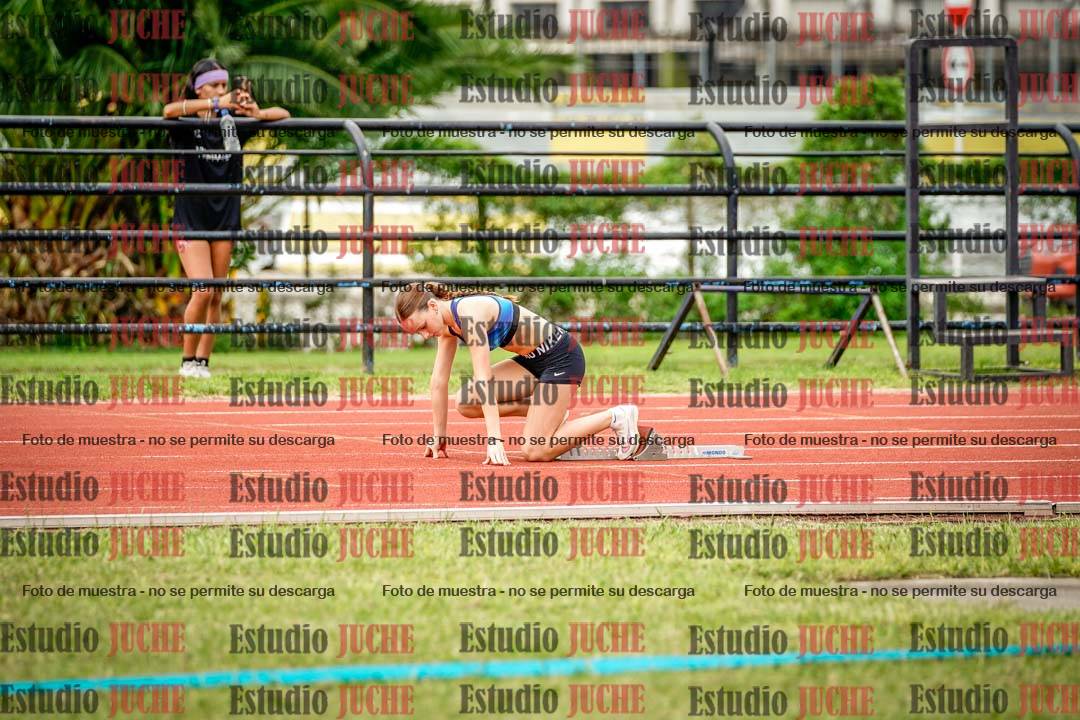 Fotos de los 295 m con vallas de mujeres
