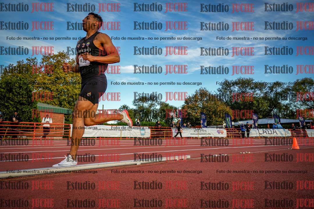 Fotos de los 1500 m llanos de varones - deca 10