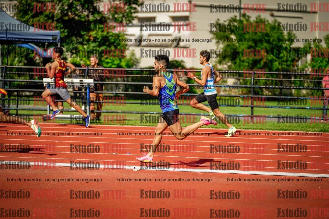 Fotos de los 800 m llanos de varones