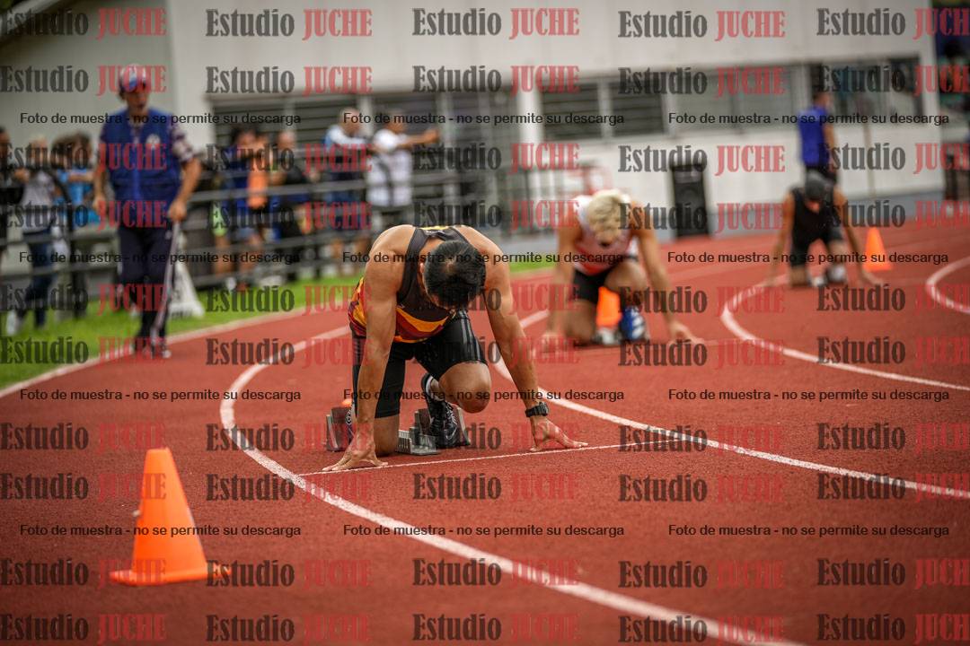 Fotos de los 400 m llanos de varones