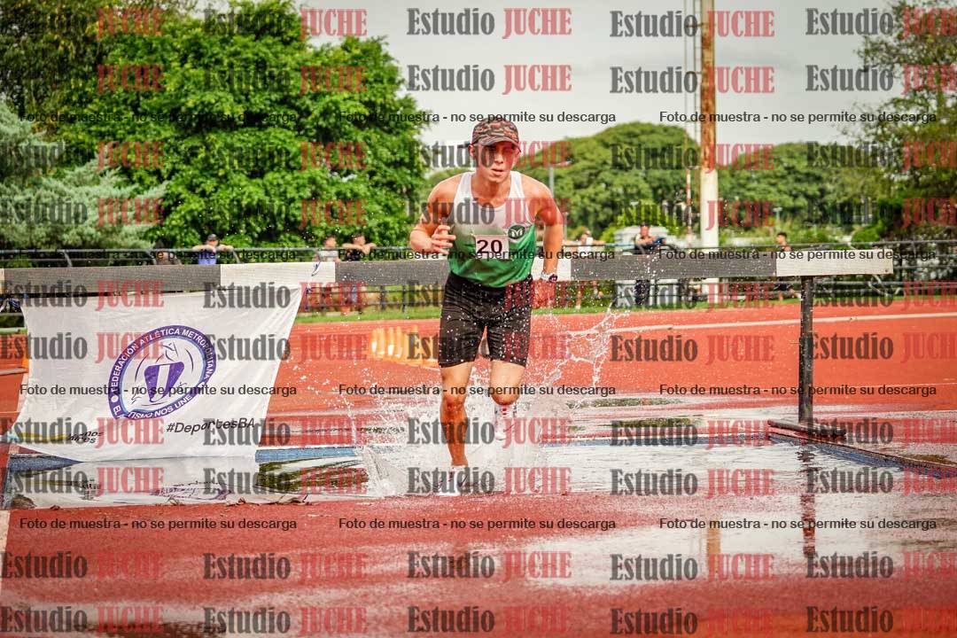 Fotos de los 3000 m con obstáculos de varones