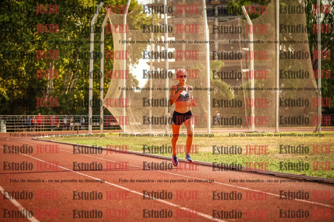 Fotos de los 5000 m llanos de mujeres y varones