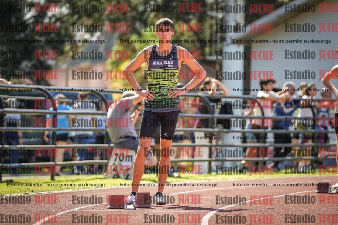 Fotos de los 400 m llanos de varones
