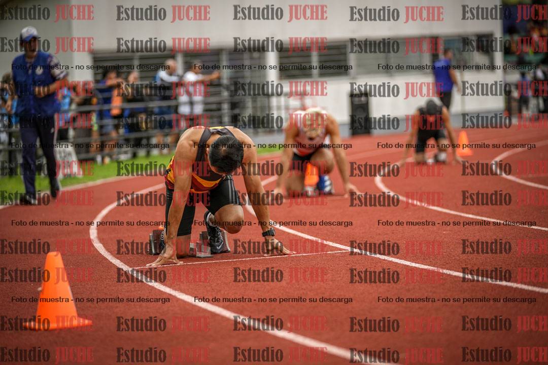 Fotos de los 400 m llanos de varones