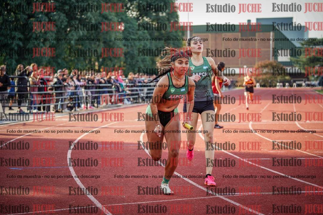 Fotos de las postas 4x400 m llanos de mujeres