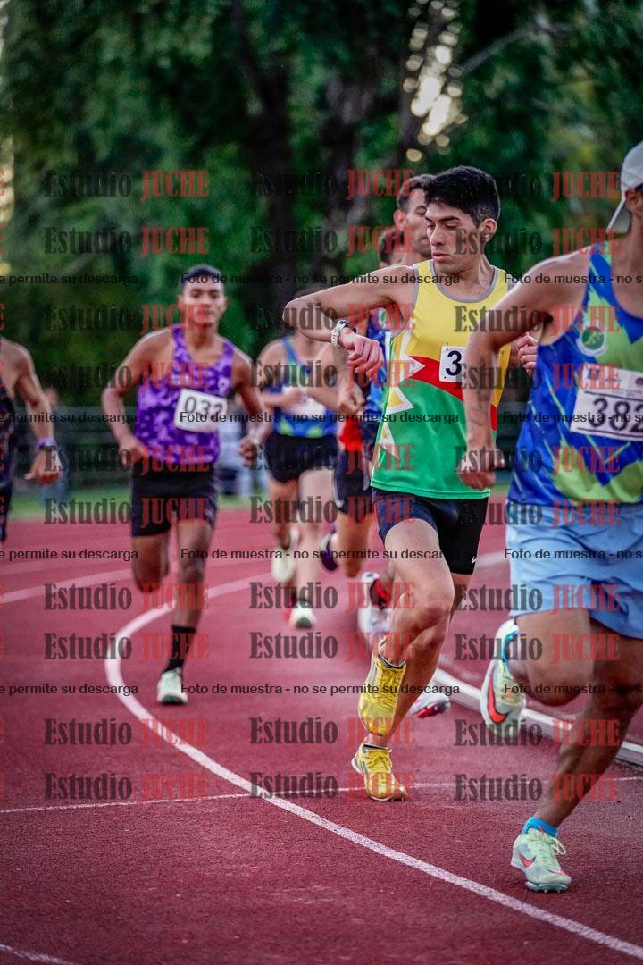 Fotos de los 1500 m llanos de varones