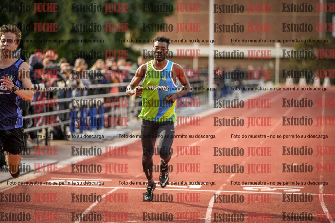 Fotos de los 400 m llanos de varones